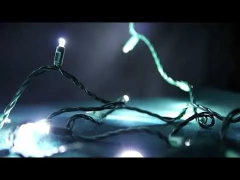 Slow Fade Warm White Wide Angle Conical - 4" Spacing, 70 Bulb, Grn Cord, UL Coaxial RY Plug - Full Wave 4 Slow Fade Warm White Wide Angle Conical - 4" Spacing, 70 Bulb, Grn Cord, UL Coaxial RY Plug - Full Wave - Image 2